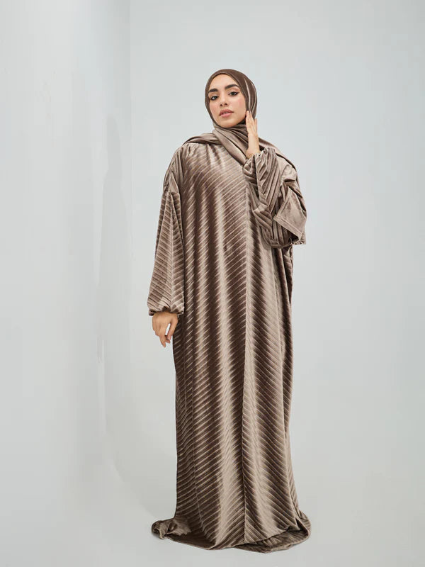 إسدال مليكة قطيفة بليسيه بني