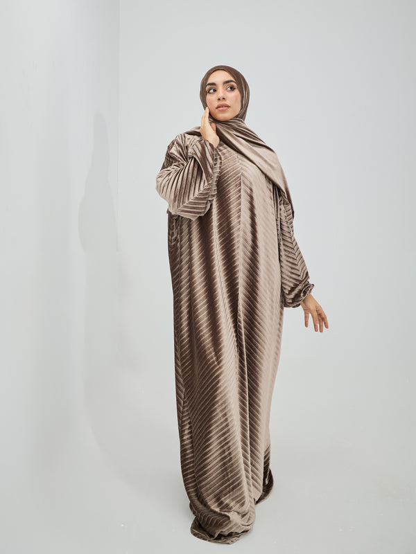 إسدال مليكة قطيفة بليسيه بني