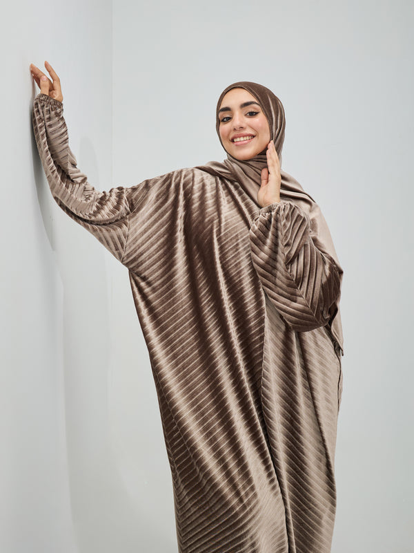 إسدال مليكة قطيفة بليسيه بني